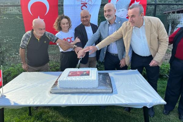 Karataş'tan Cumhuriyetimizin 100. Yılına Özel Kutlama